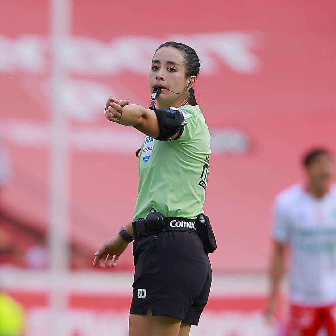 Katia Itzel García, la arbitra mexicana que hace historia.
